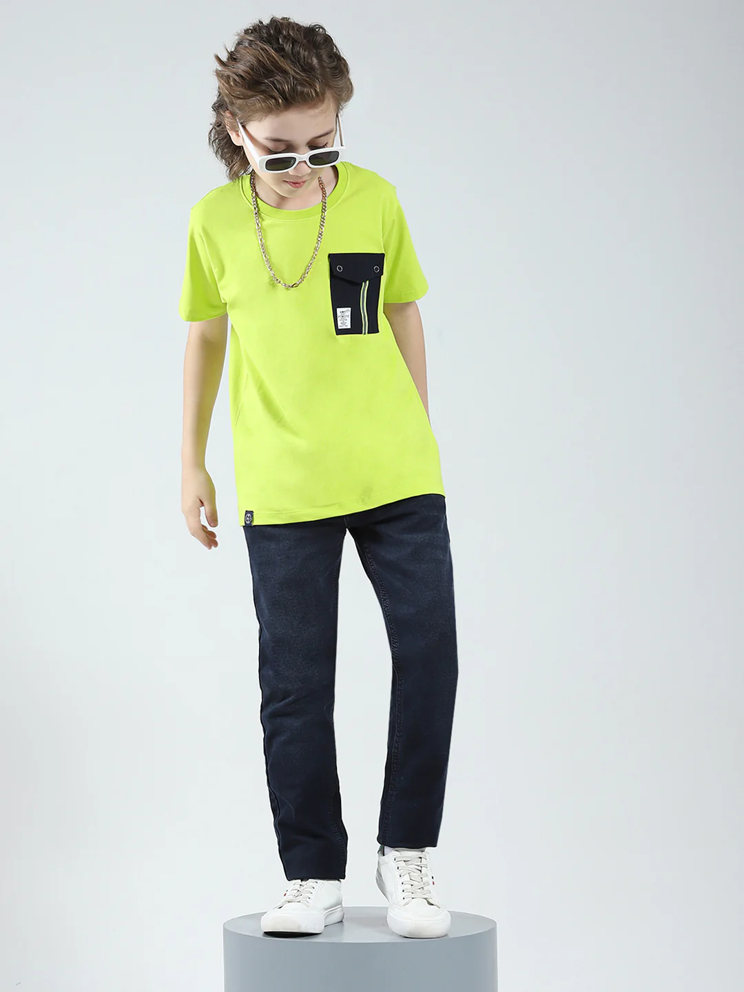 Boys Green Solid Round Neck Half Sleeve T-Shirt - Image 2