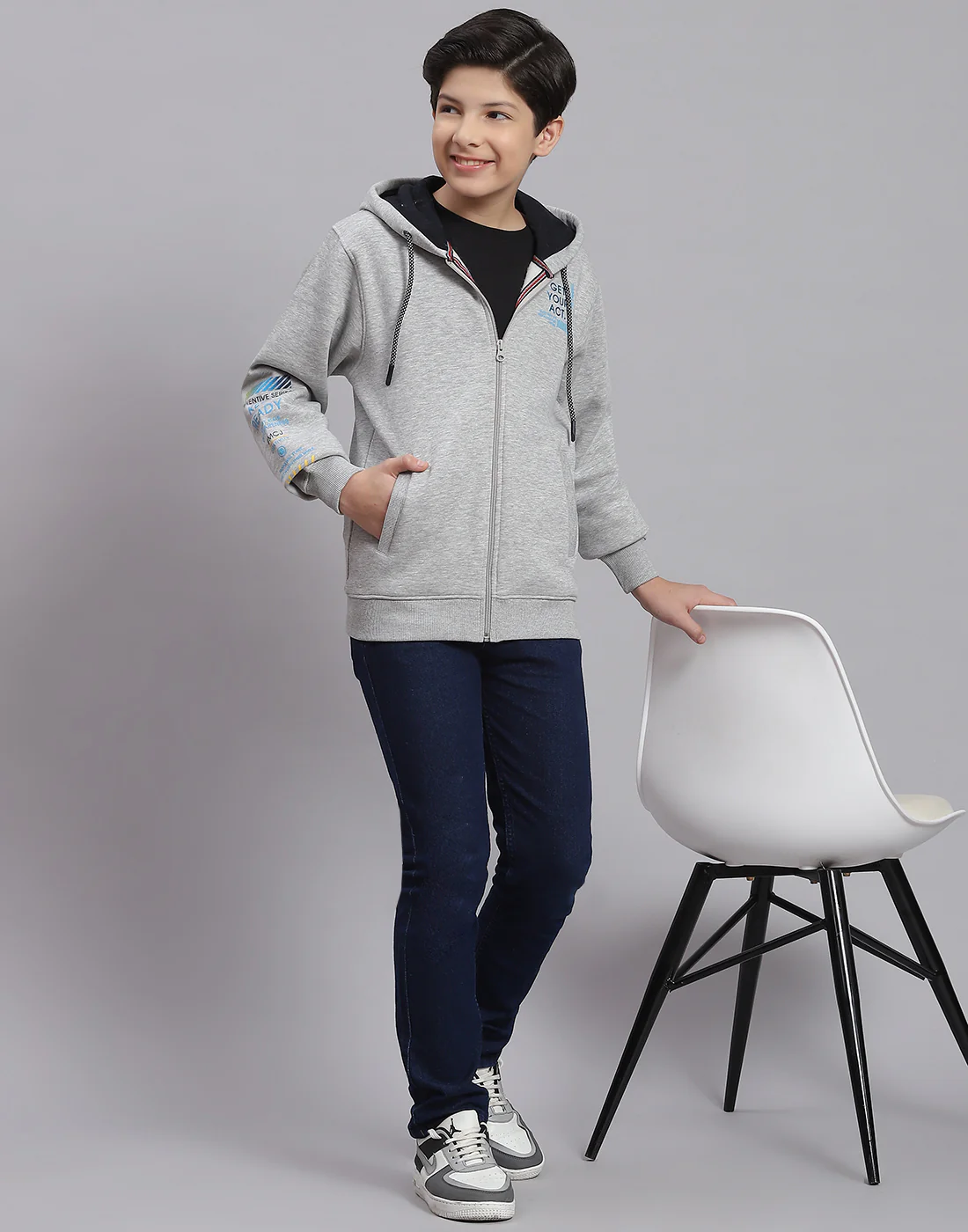 Boys Grey Melange Printed Hooded Full Sleeve Sweatshirt - Image 2