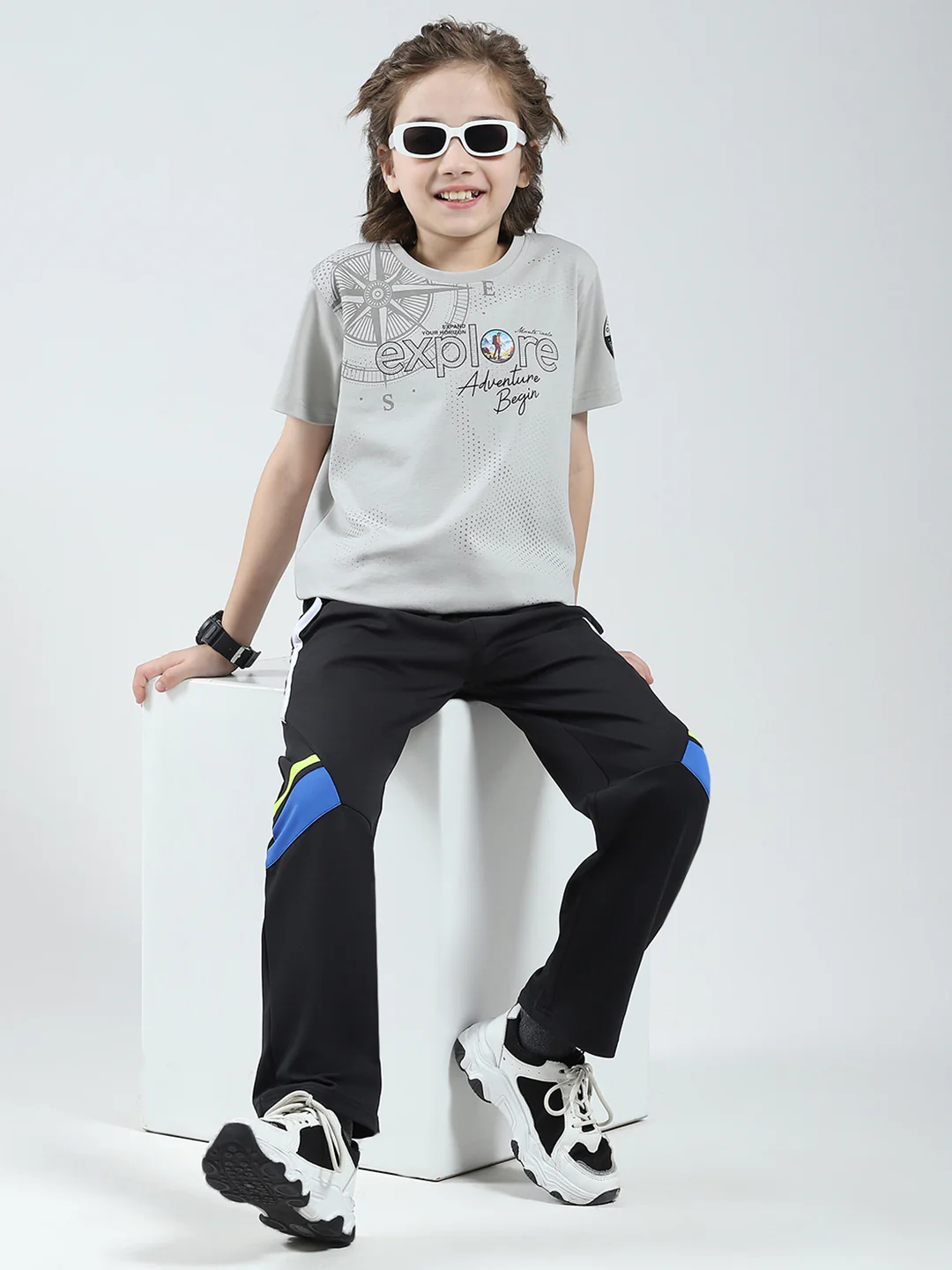 Boys Grey Printed Round Neck Half Sleeve T-Shirt - Image 2