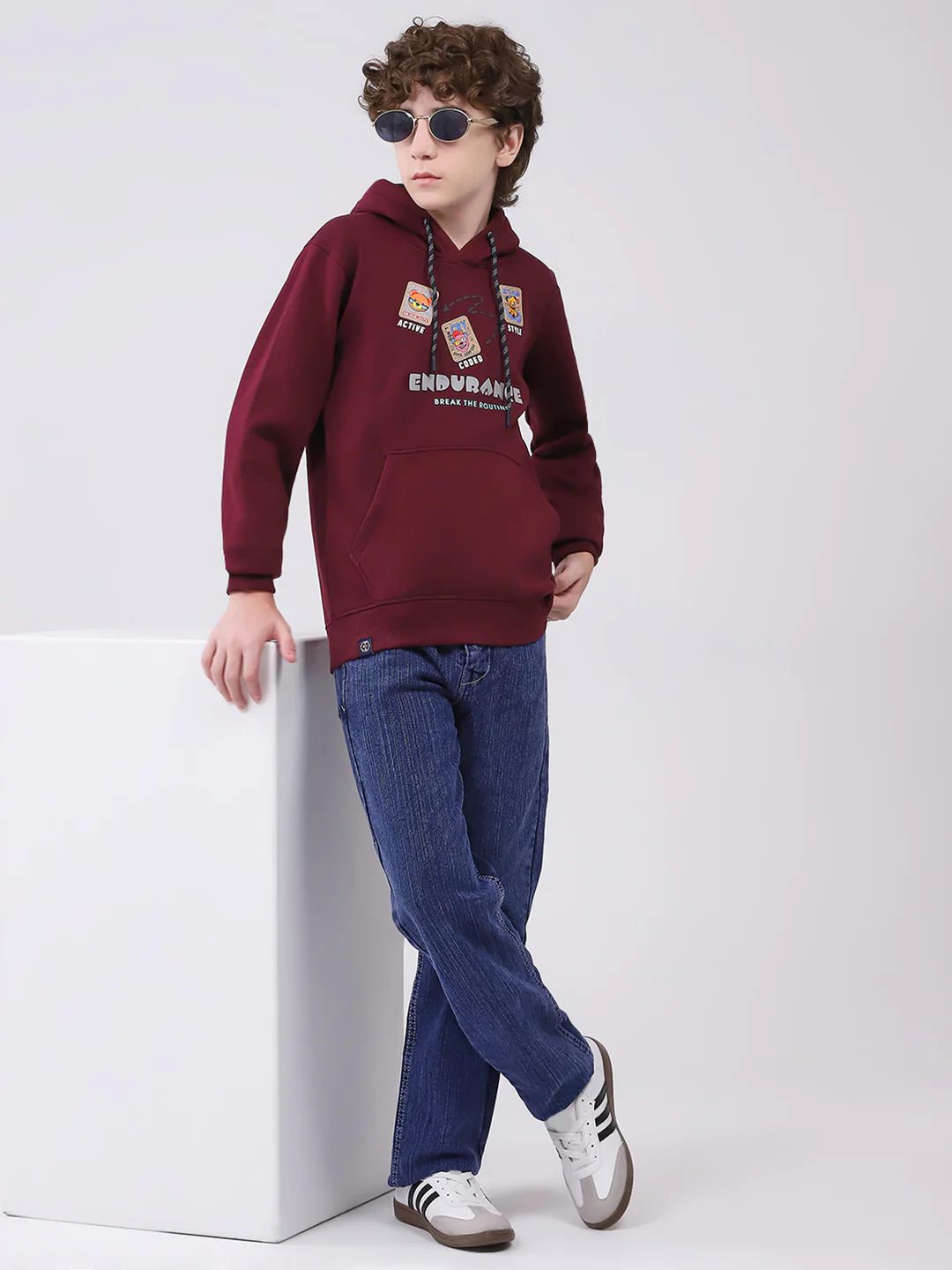 Boys Maroon Printed Hooded Full Sleeve Sweatshirt - Image 2