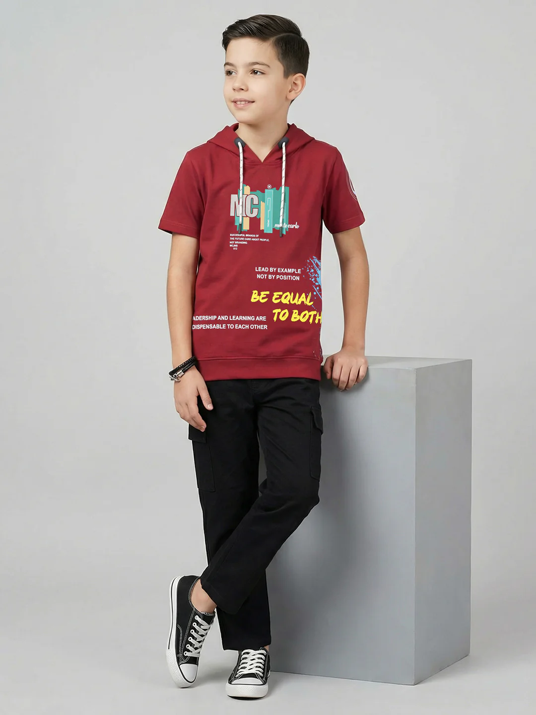 Boys Maroon Printed Hooded Half Sleeve T-Shirt - Image 5