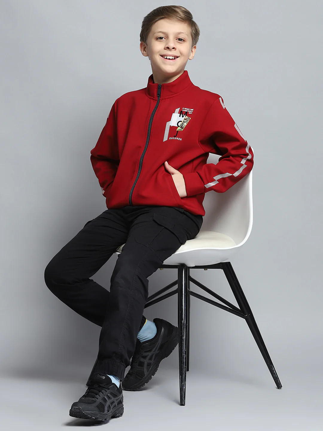 Boys Maroon Printed Mock Neck Full Sleeve Sweatshirt - Image 2