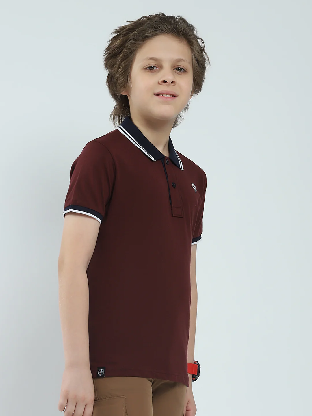 Boys Maroon Solid Collar Half Sleeve T-Shirt - Image 4