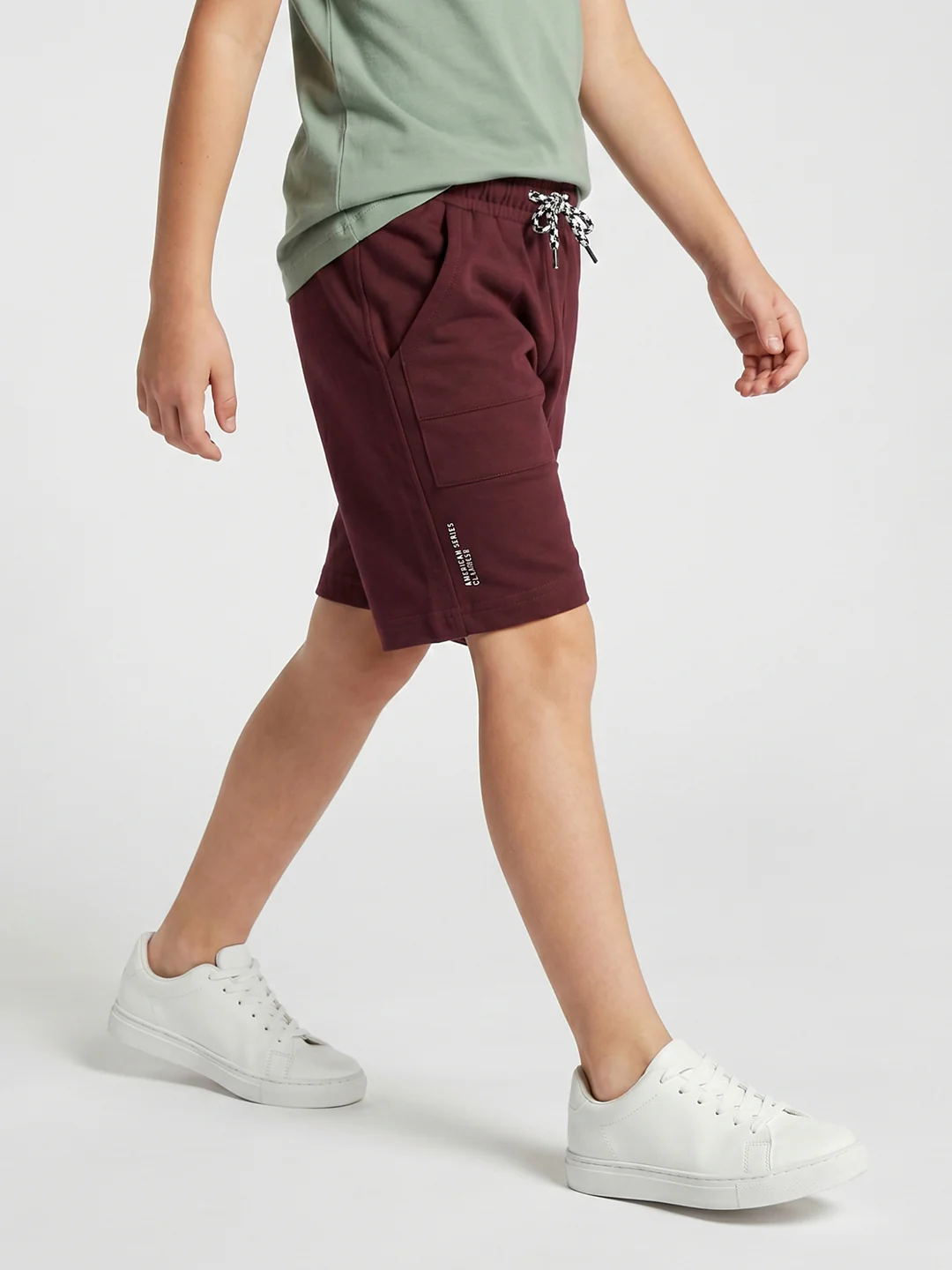 Boys Maroon Solid Regular Fit Shorts - Image 3
