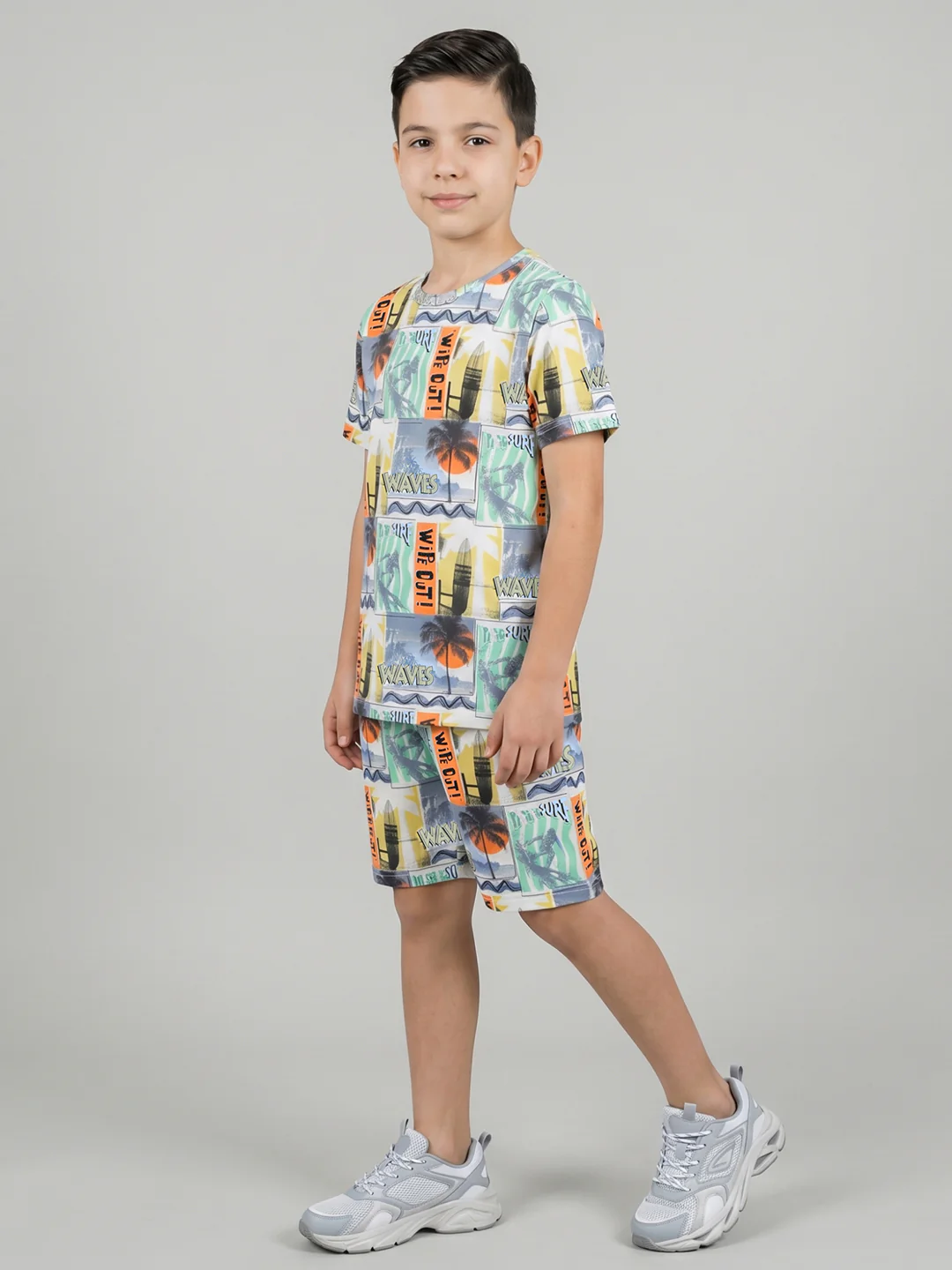 Boys Multicolor Printed Round Neck Half Sleeve Cords Set - Image 3