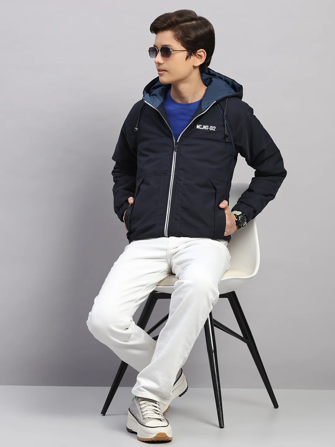 Boys Navy Blue Printed Hooded Full Sleeve Jacket - Image 2