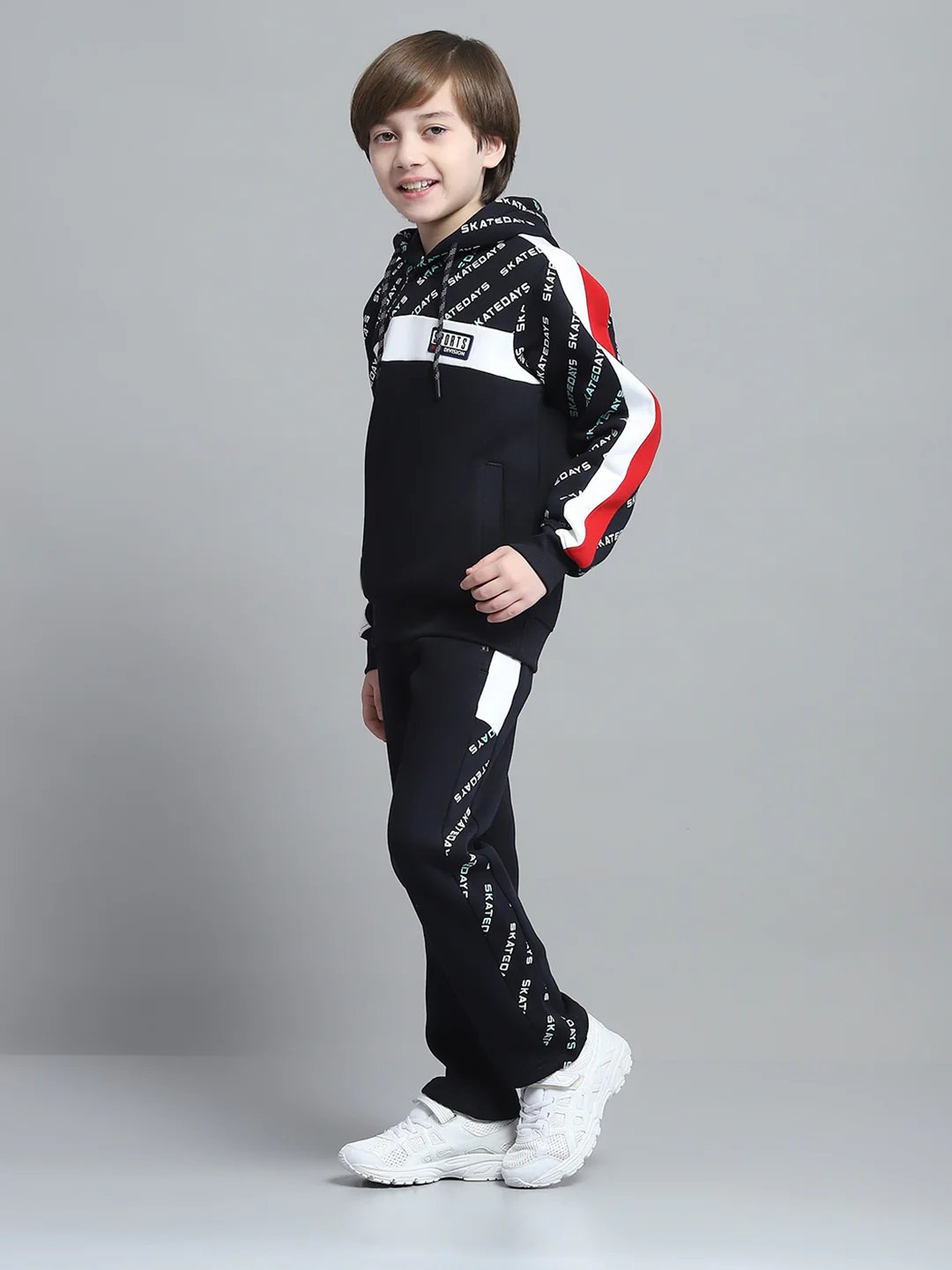 Boys Navy Blue Printed Hooded Full Sleeve Tracksuit - Image 3