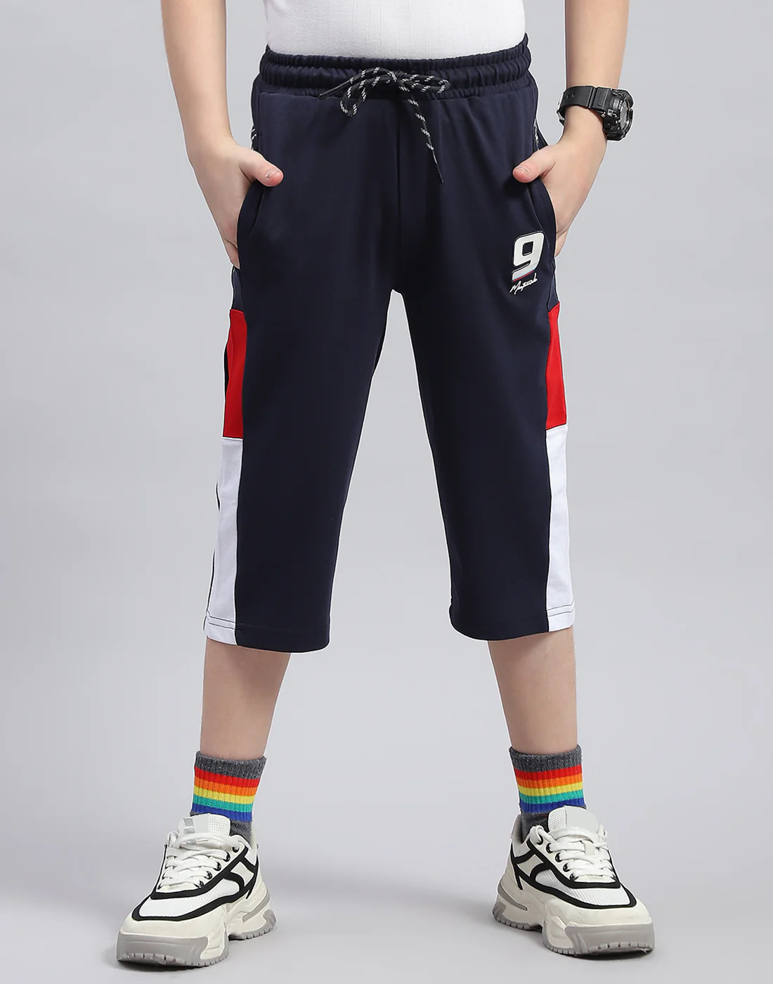 Boys Navy Blue Printed Regular Fit Capri - Image 2