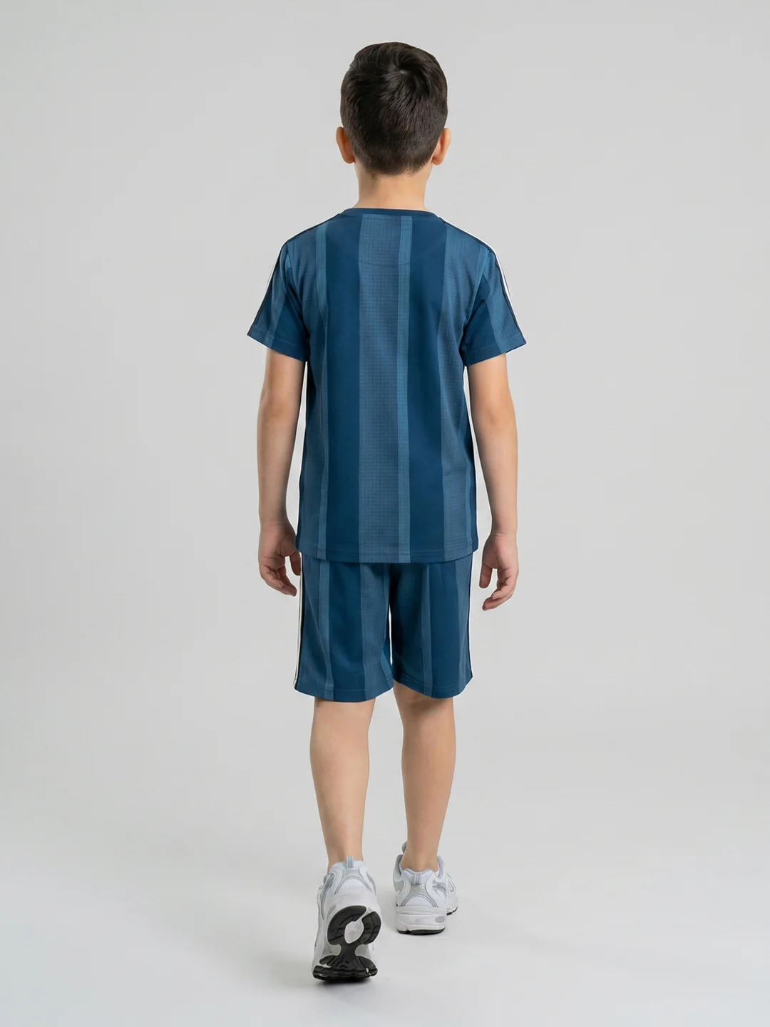 Boys Navy Blue Printed Round Neck Half Sleeve Cords Set - Image 4