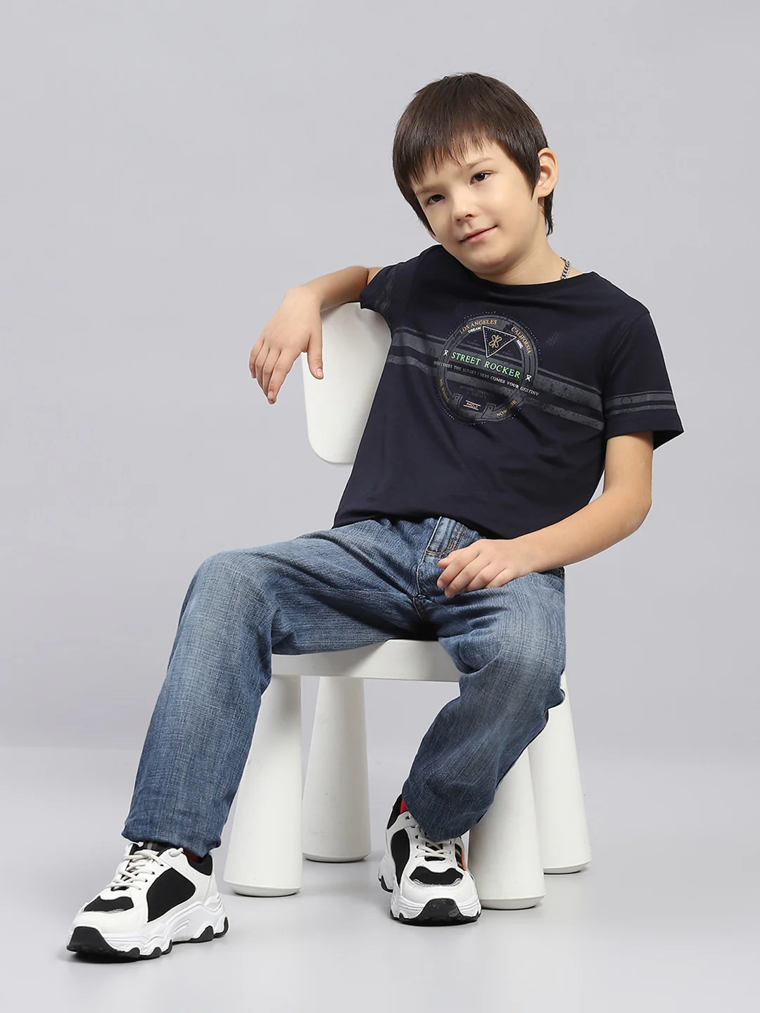 Boys Navy Blue Self Design Round Neck Half Sleeve T-Shirt - Image 2