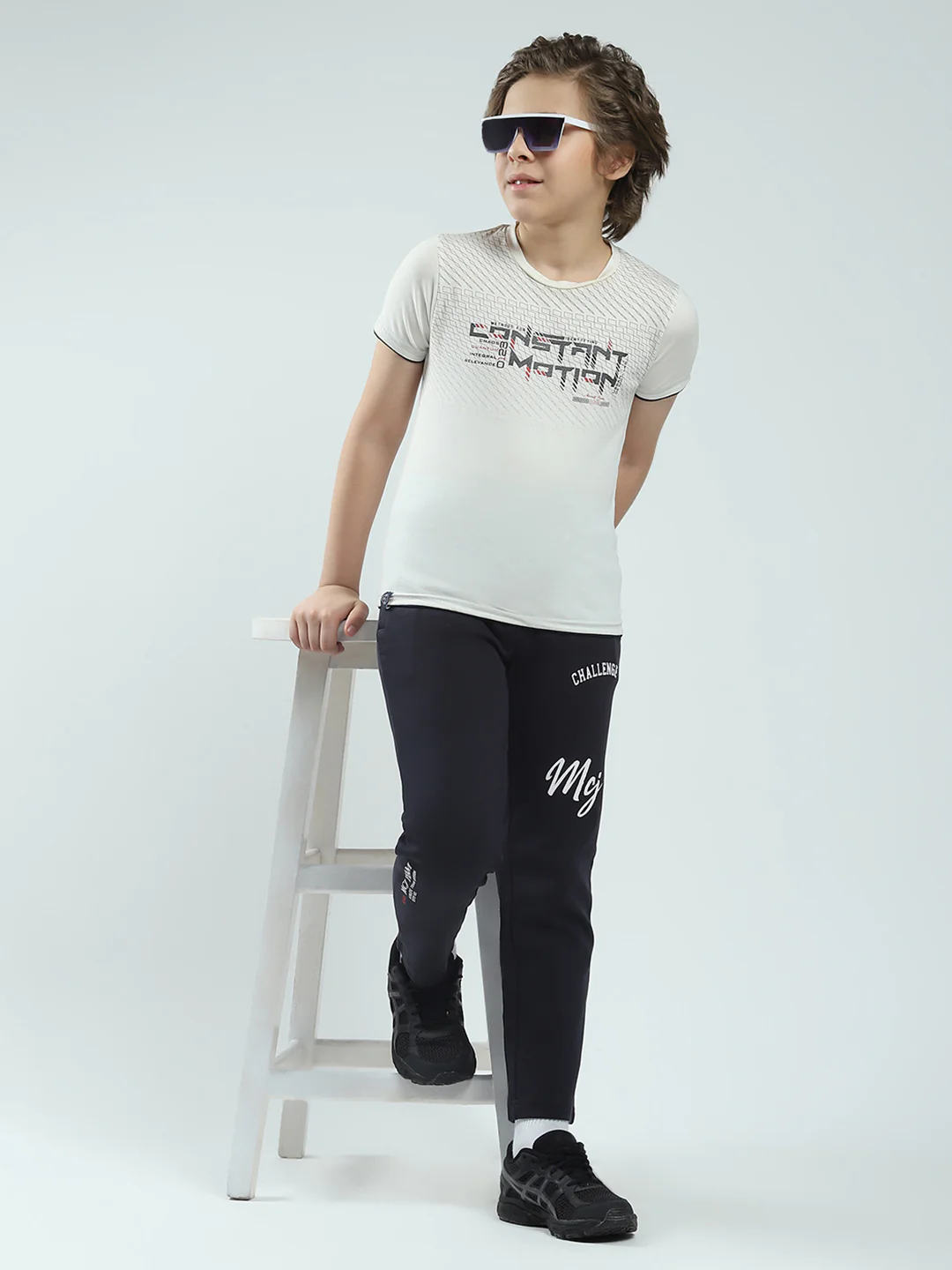 Boys Navy Blue Solid Regular Fit Lower - Image 2