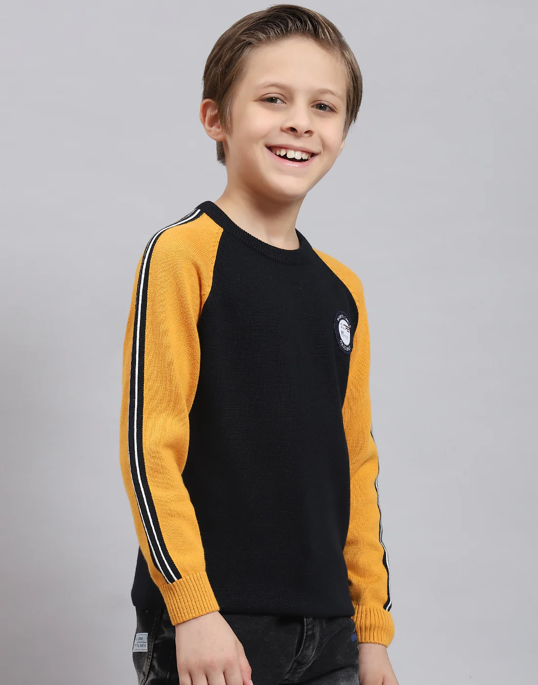 Boys Navy Blue Solid Round Neck Full Sleeve Sweater - Image 4