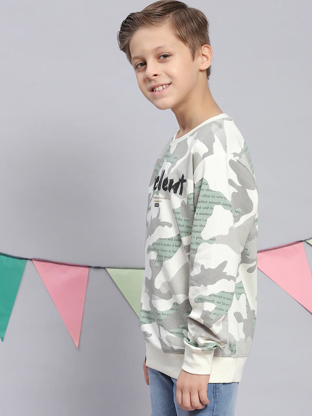 Boys Off White Printed Round Neck Full Sleeve Sweatshirt - Image 3