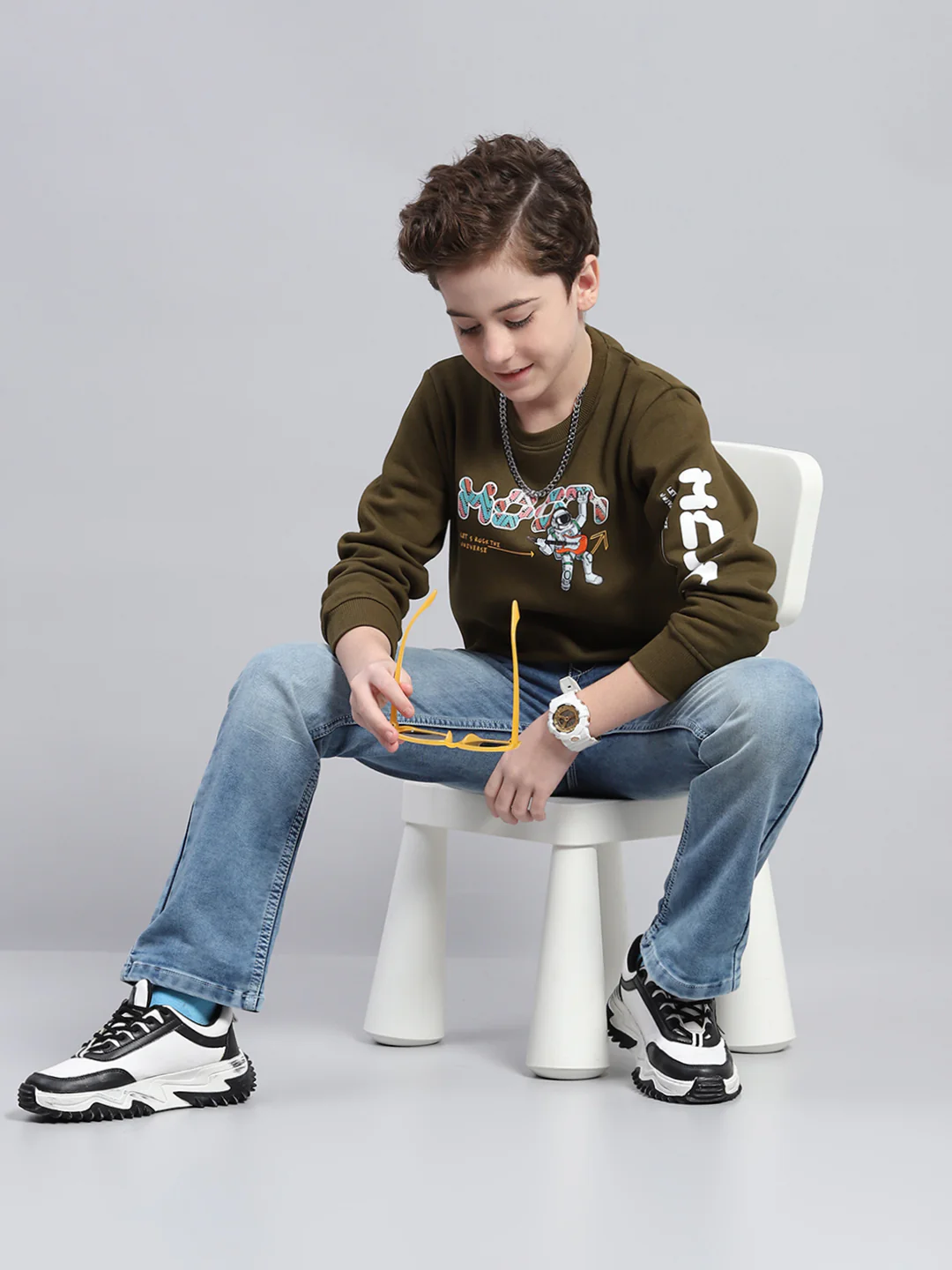 Boys Olive Printed Round Neck Full Sleeve Sweatshirt - Image 2
