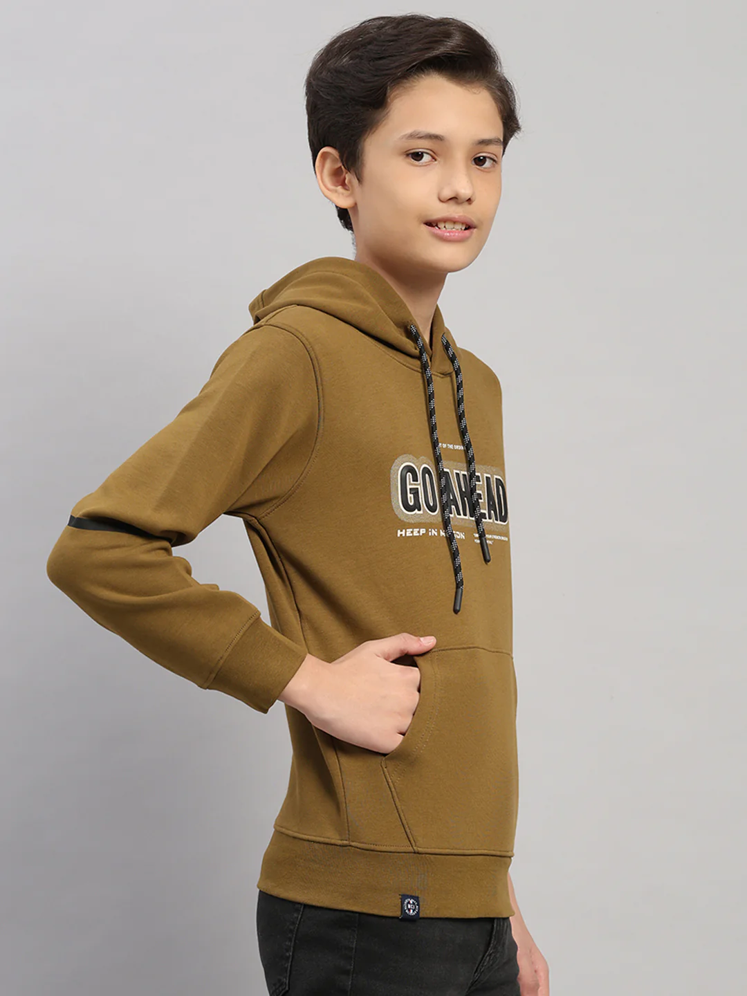 Boys Olive Printed Round Neck Full Sleeve Sweatshirt - Image 4