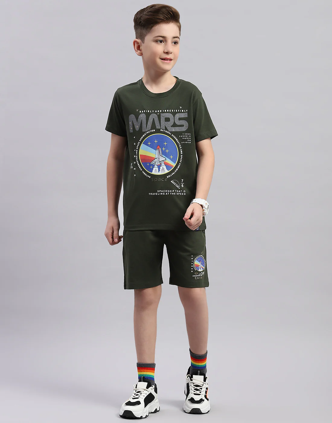 Boys Olive Printed Round Neck Half Sleeve Bermuda Set - Image 2