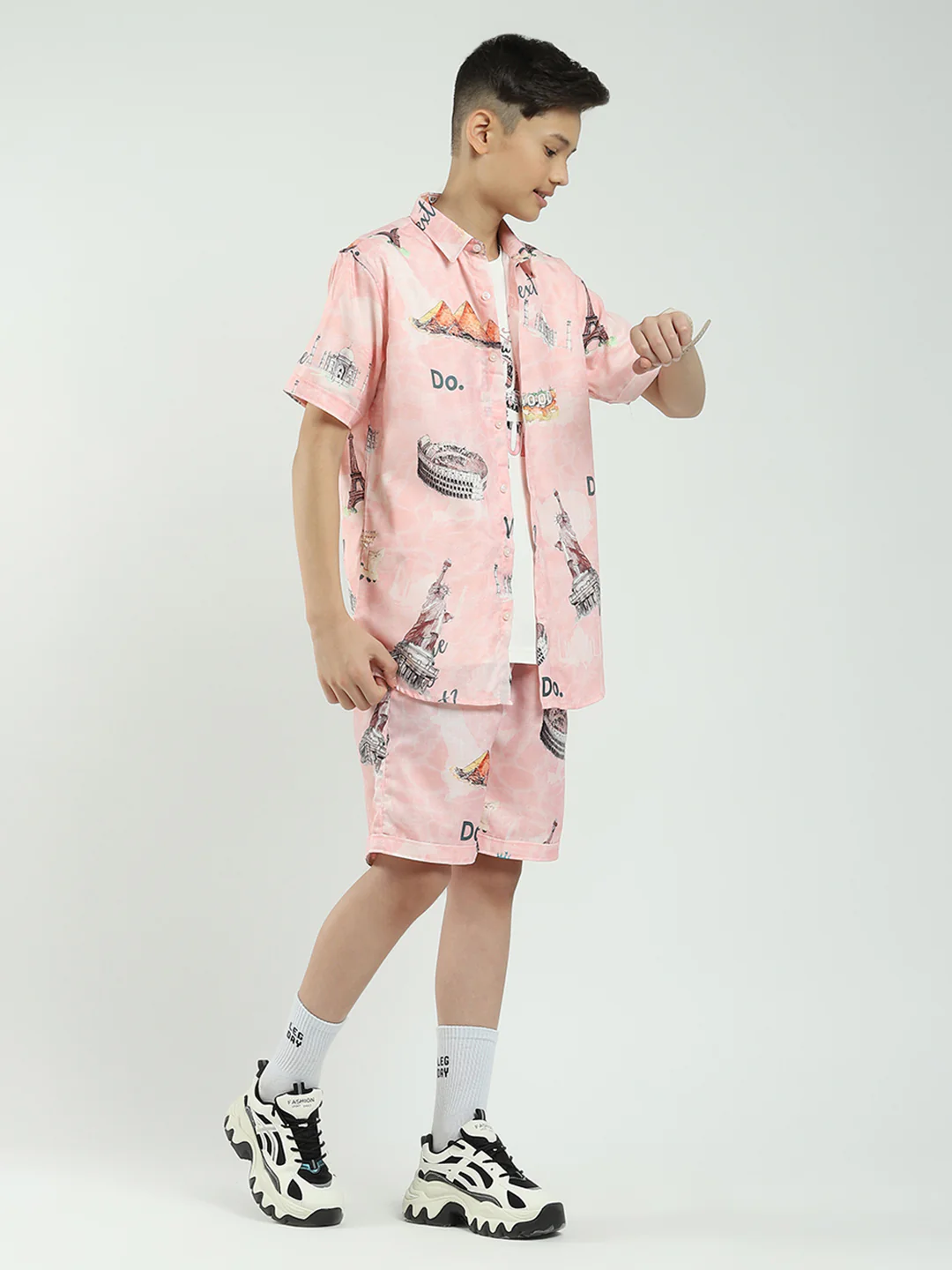 Boys Pink Printed Collar Half Sleeve Cords Set - Image 4