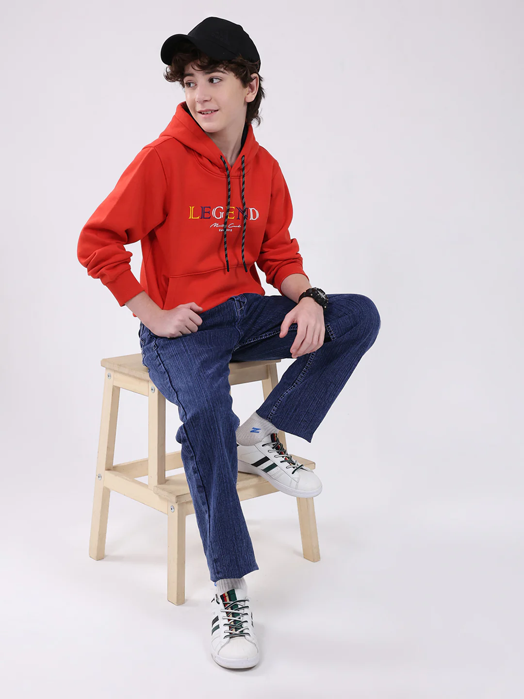 Boys Red Printed Hooded Full Sleeve Sweatshirt - Image 2
