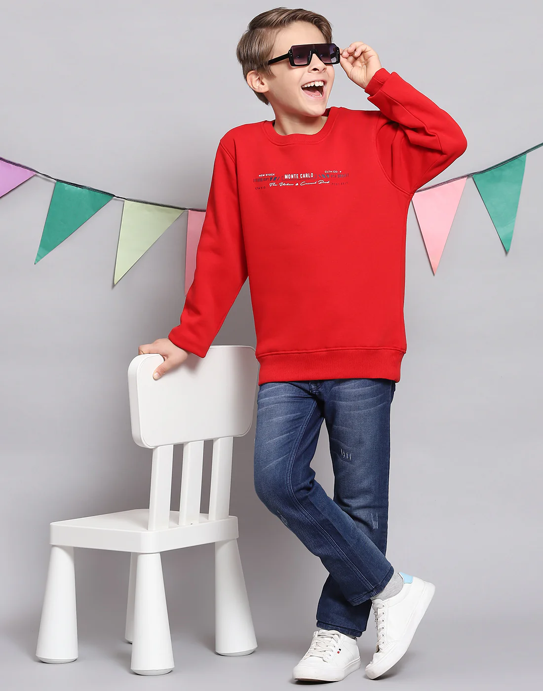 Boys Red Printed Round Neck Full Sleeve Sweatshirt - Image 2