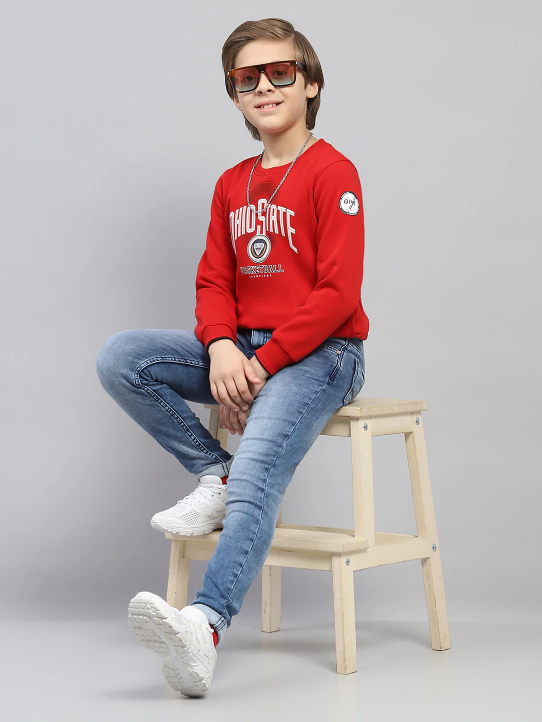 Boys Red Printed Round Neck Full Sleeve Sweatshirt - Image 2