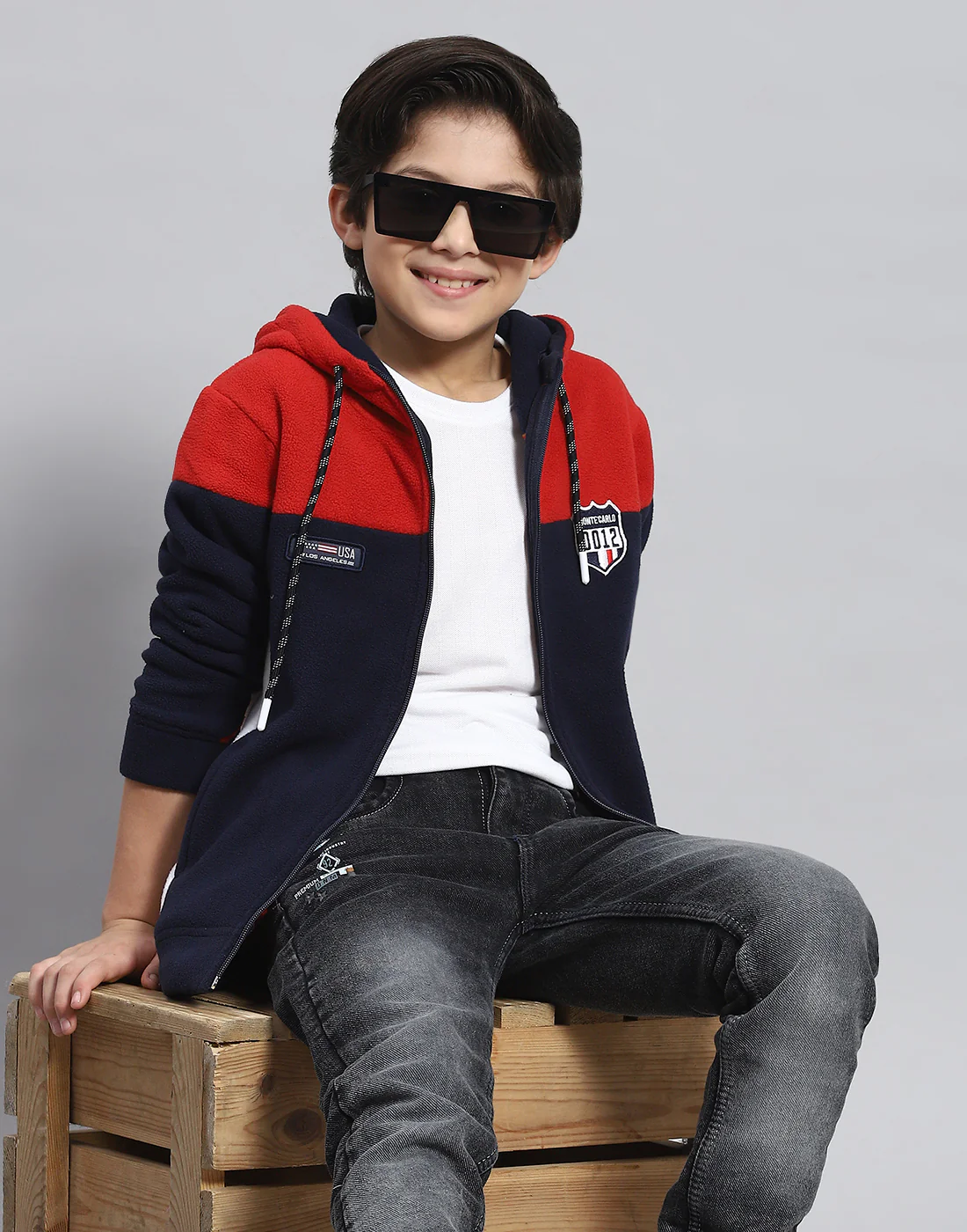 Boys Red Solid Hooded Full Sleeve Sweatshirt - Image 6