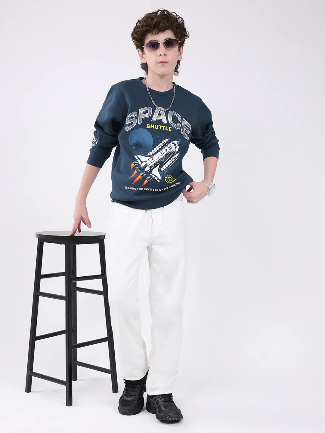 Boys Teal Blue Printed Round Neck Full Sleeve Sweatshirt - Image 2