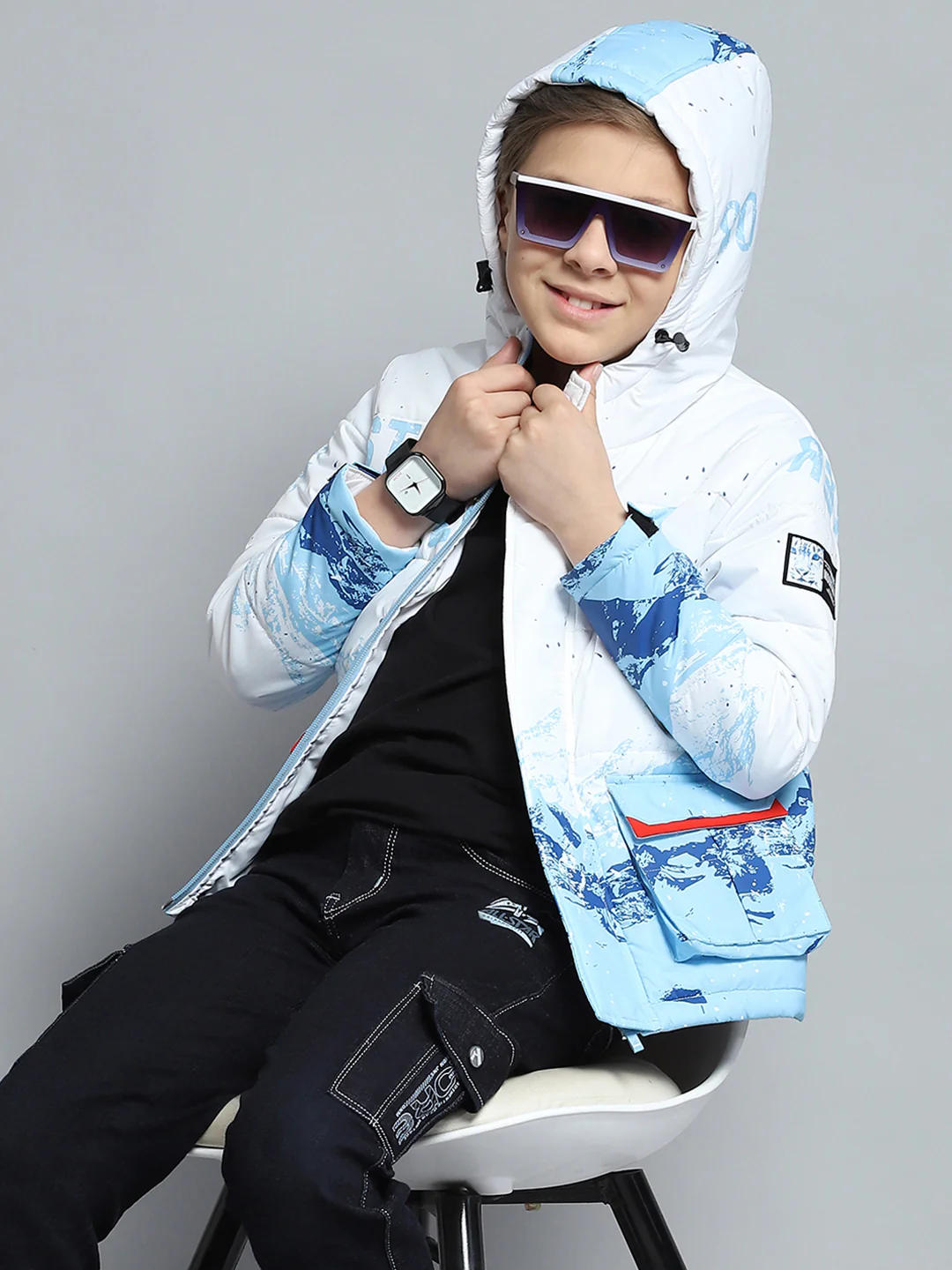Boys White & Blue Printed Hooded Full Sleeve Jacket - Image 7