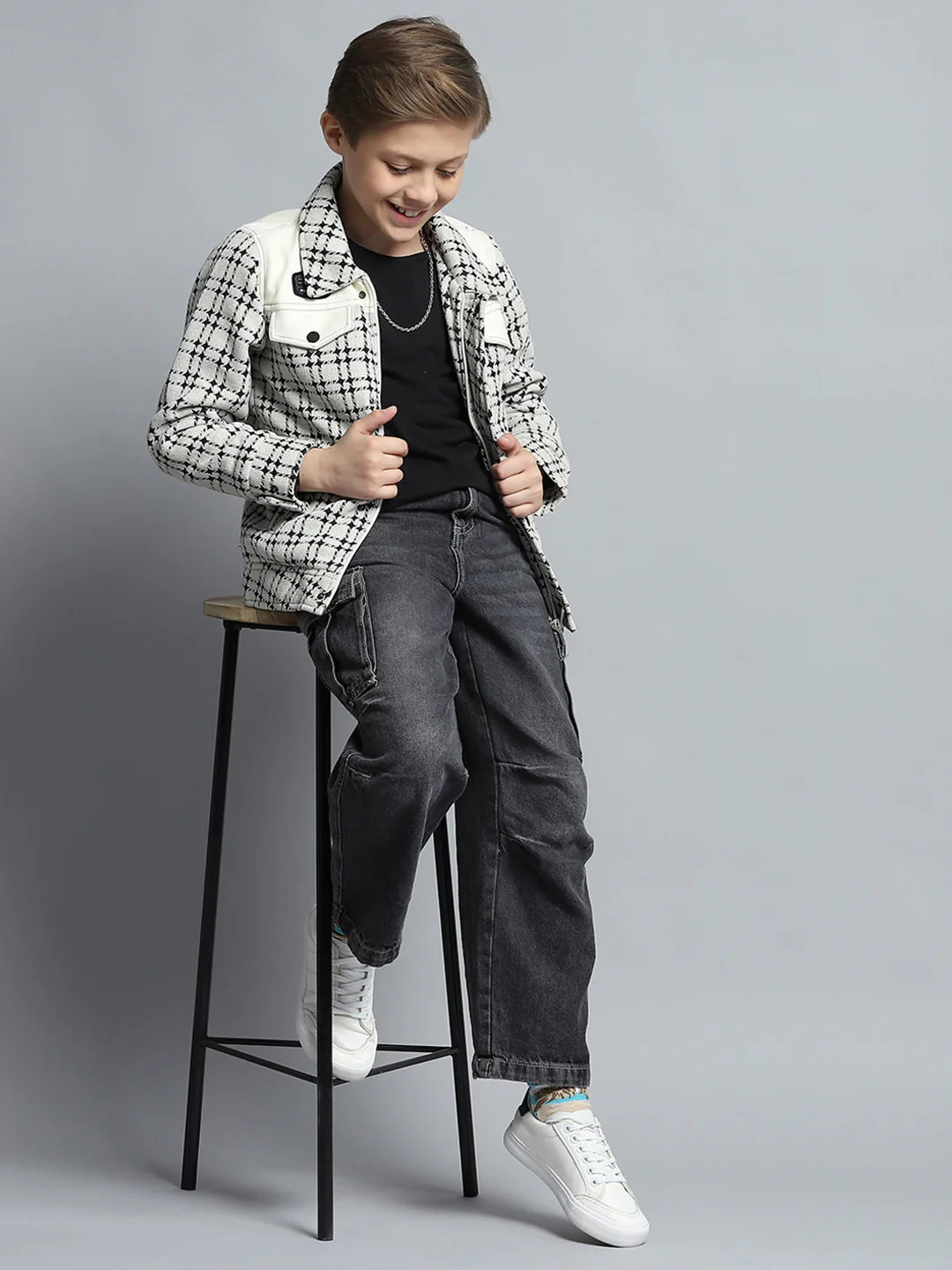 Boys White Check Collar Full Sleeve Jacket - Image 2