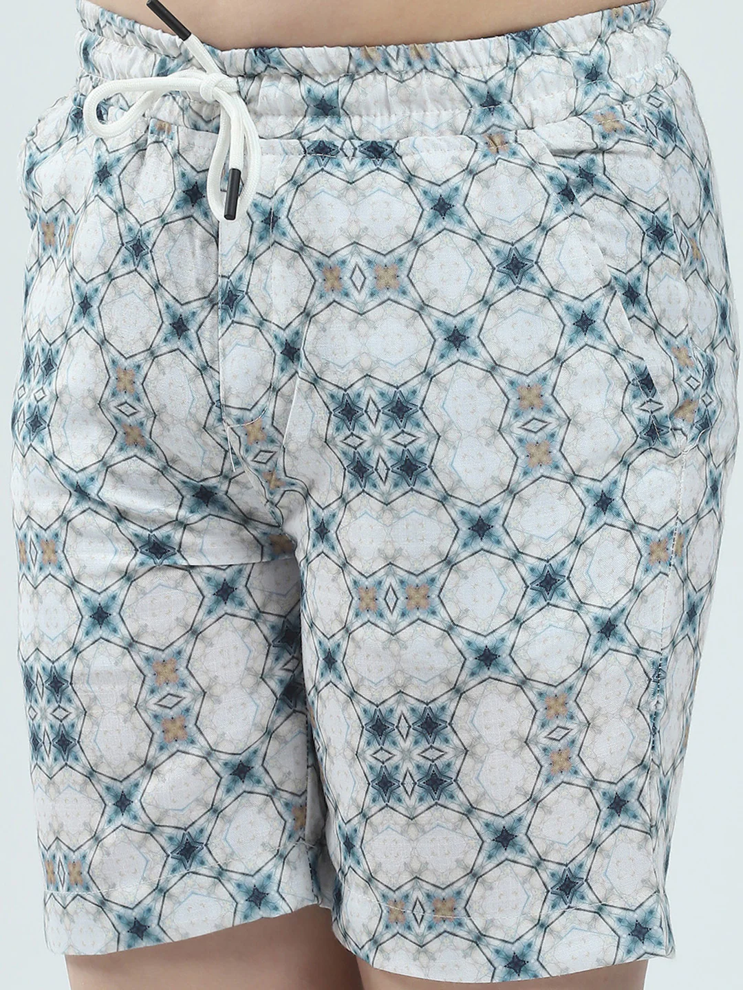 Boys White Printed Collar Half Sleeve Bermuda Set - Image 8