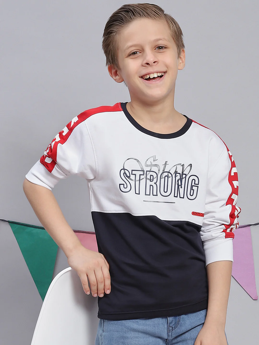 Boys White Printed Round Neck Full Sleeve Sweatshirt - Image 2