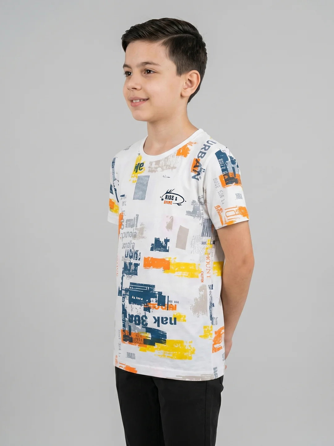 Boys White Printed Round Neck Half Sleeve T-Shirt - Image 3