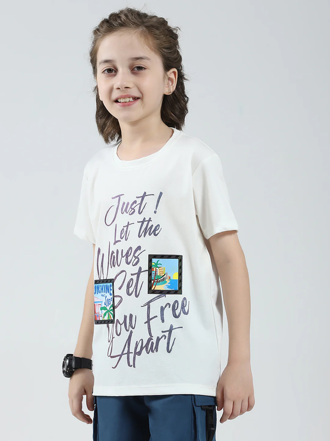 Boys White Printed Round Neck Half Sleeve T-Shirt - Image 3