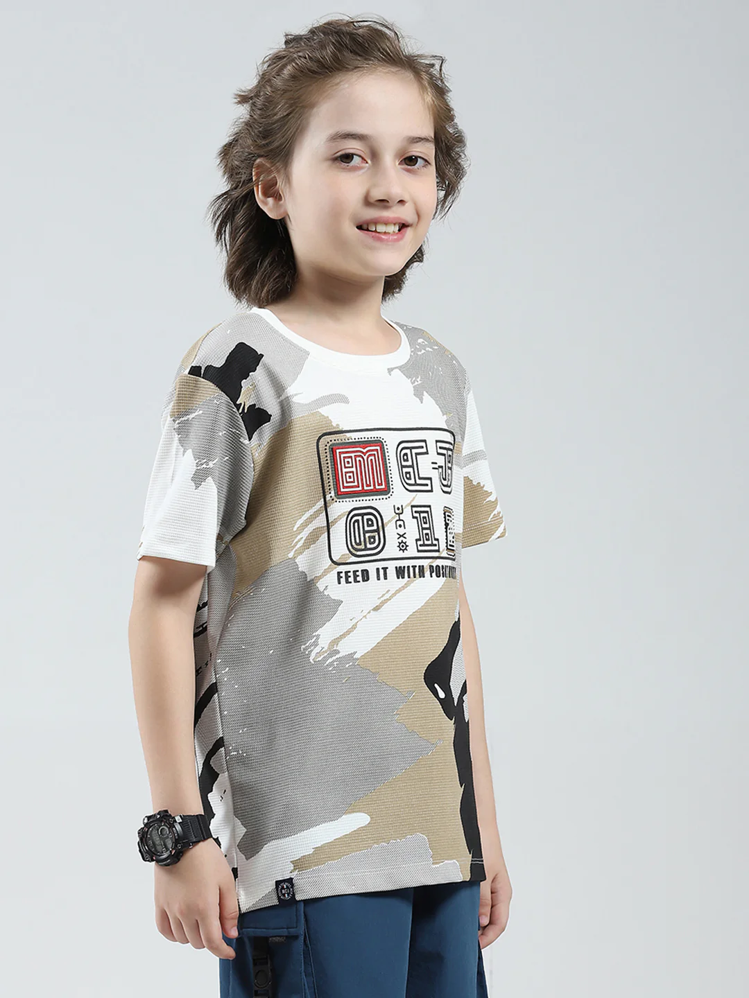 Boys White Printed Round Neck Half Sleeve T-Shirt - Image 4