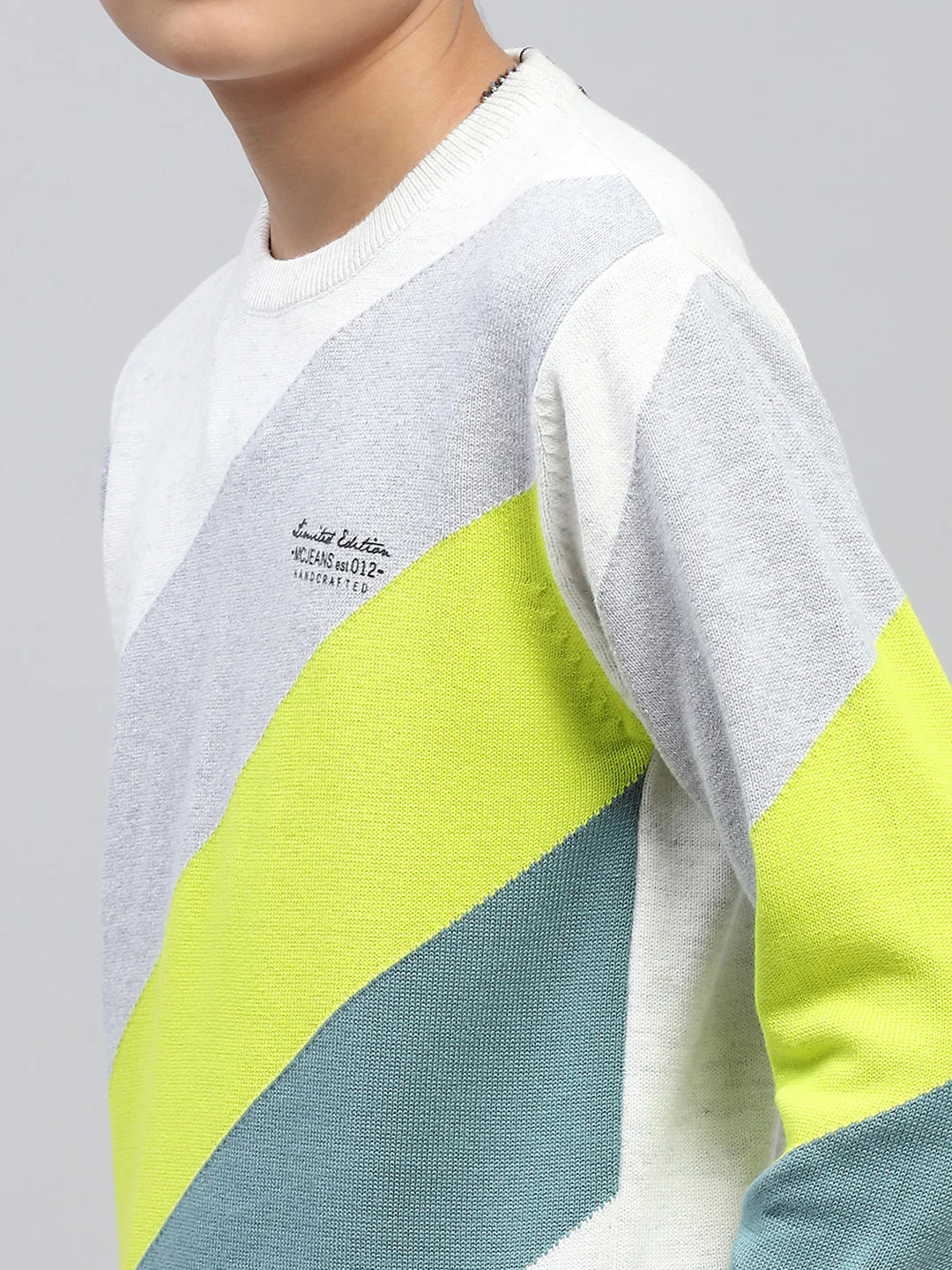 Boys White Self Design Round Neck Full Sleeve Pullover - Image 7