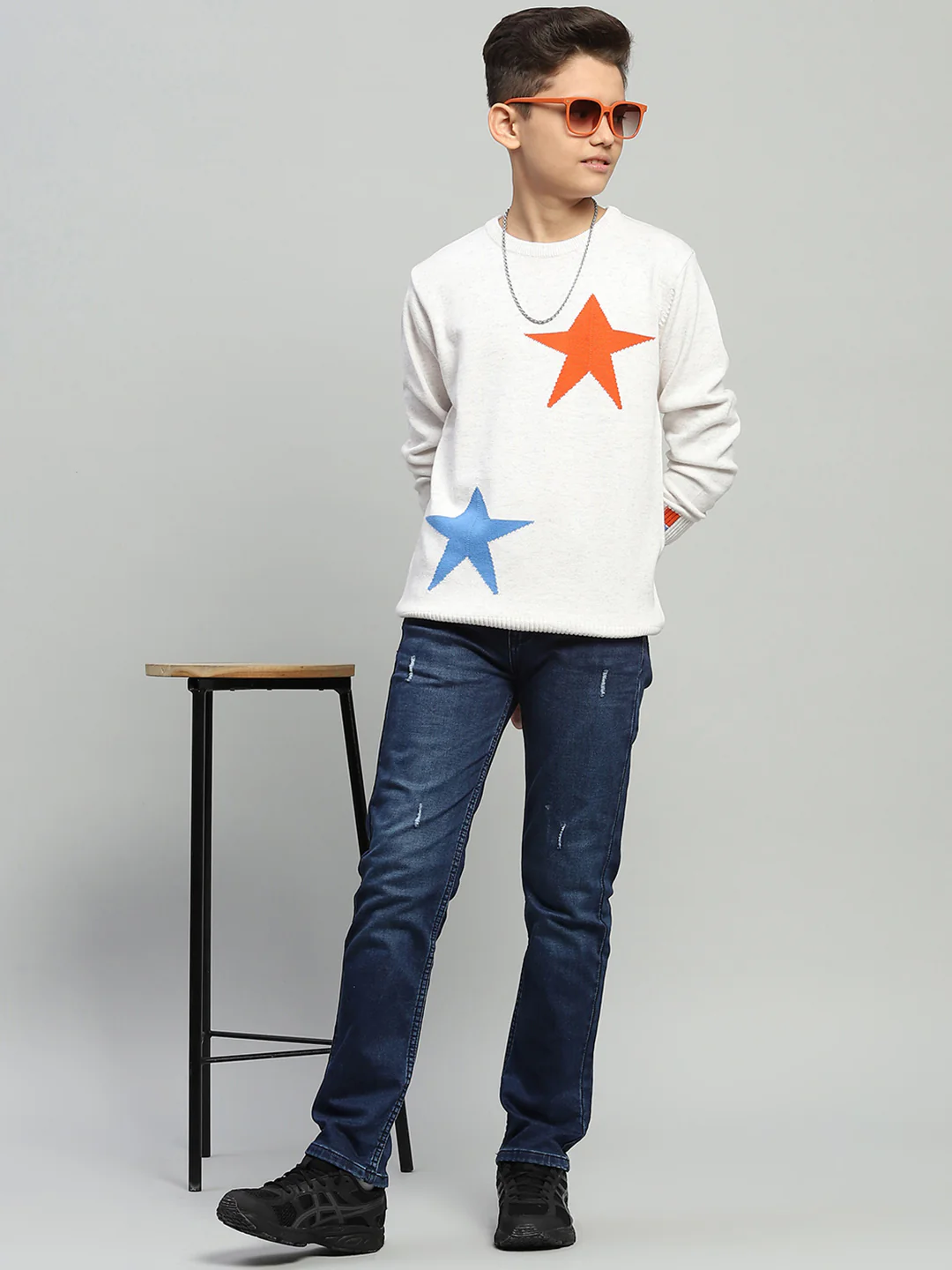 Boys White Self Design Round Neck Full Sleeve Pullover - Image 2