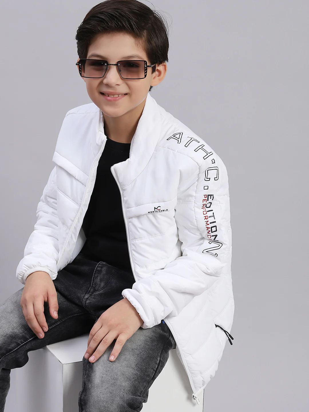 Boys White Solid Stand Collar Full Sleeve Boys Jacket - Image 2
