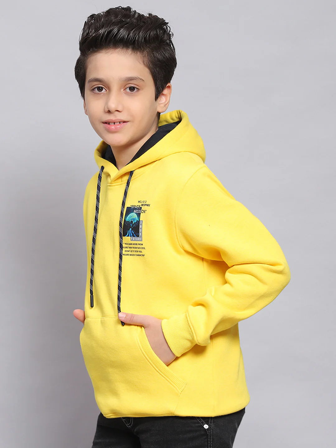 Boys Yellow Printed Hooded Full Sleeve Sweatshirt - Image 4