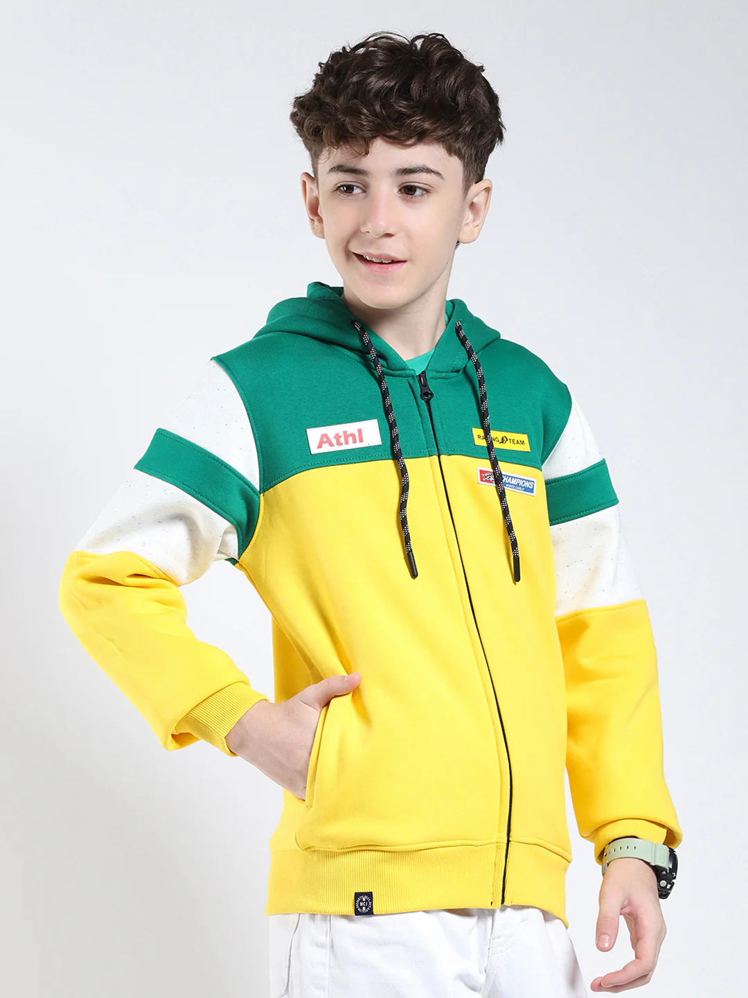 Boys Yellow Printed Hooded Full Sleeve Sweatshirt - Image 4