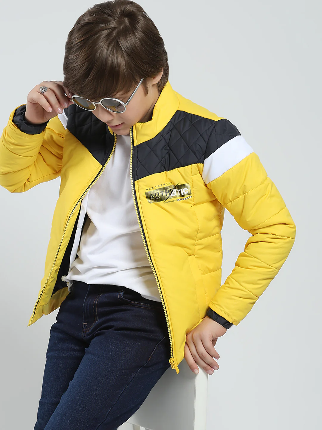 Boys Yellow Printed Mock Neck Full Sleeve Jacket - Image 6