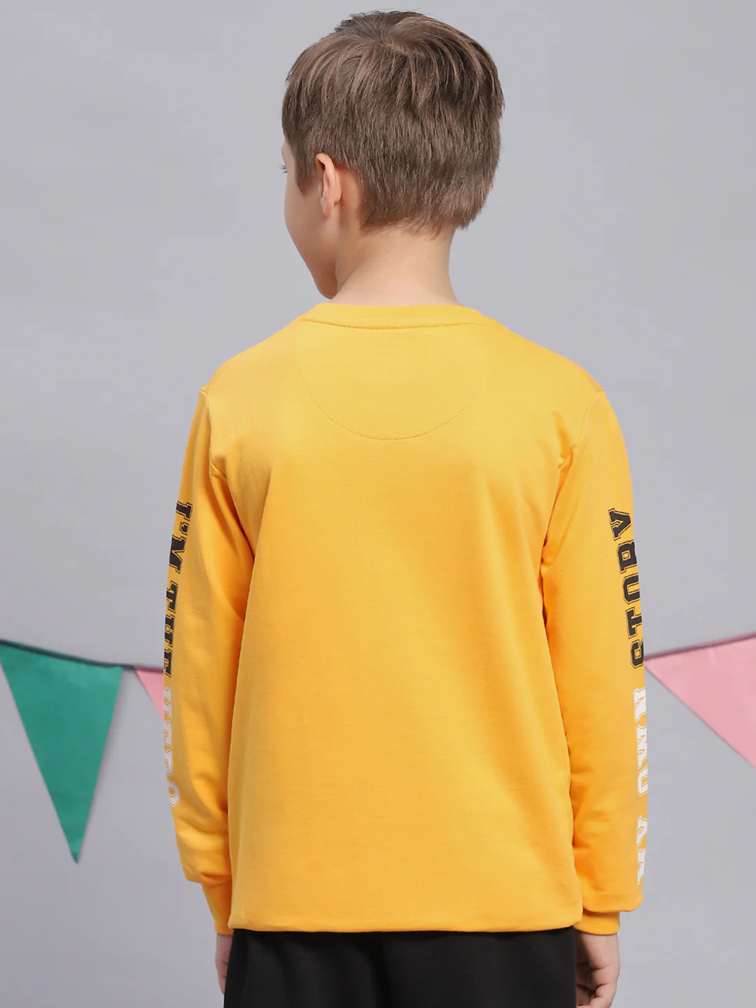 Boys Yellow Printed Round Neck Full Sleeve Sweatshirt - Image 5