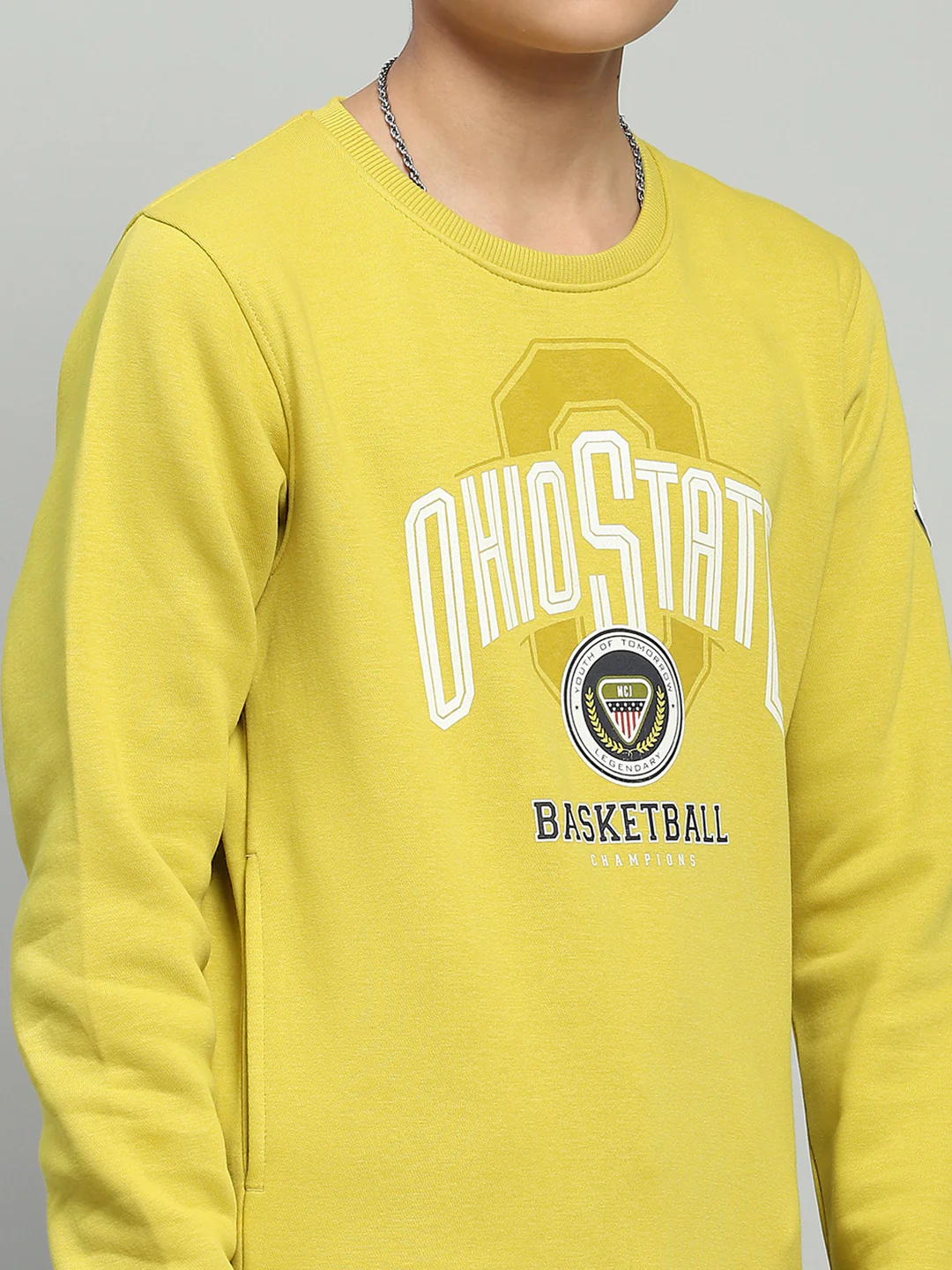 Boys Yellow Printed Round Neck Full Sleeve Sweatshirt - Image 6