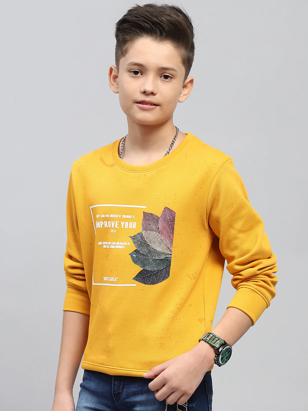 Boys Yellow Printed Round Neck Full Sleeve Sweatshirt - Image 3
