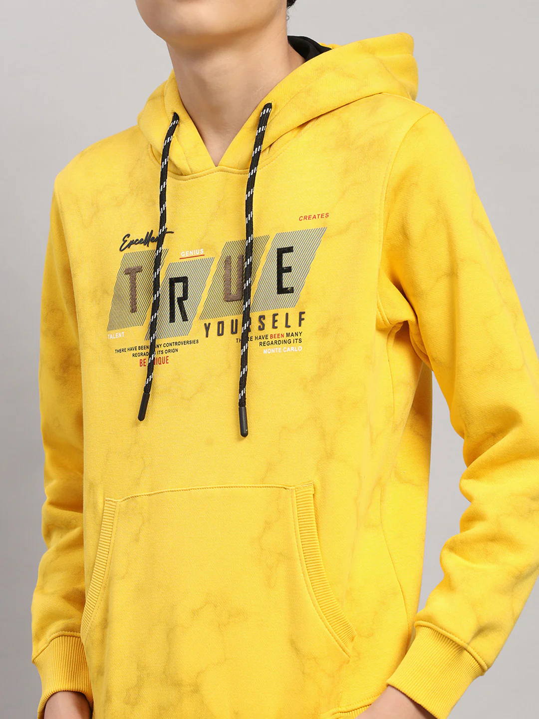 Boys Yellow Printed Round Neck Full Sleeve Sweatshirt - Image 7