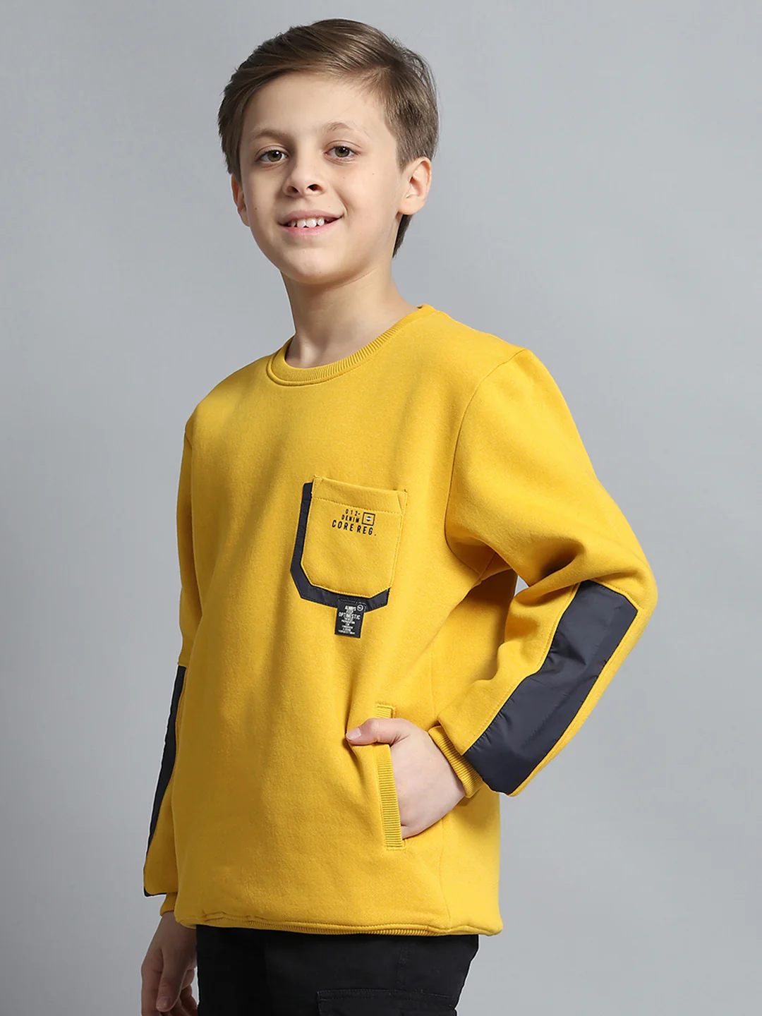 Boys Yellow Solid Round Neck Full Sleeve Sweatshirt - Image 3