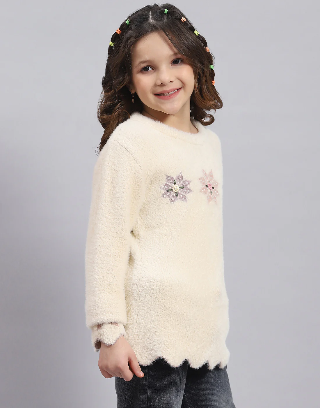 Girls Beige Embellished Round Neck Full Sleeve Sweater - Image 4
