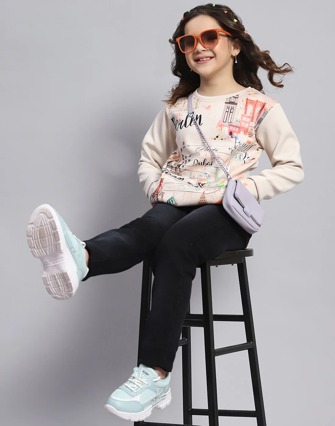 Girls Beige Printed Round Neck Full Sleeve Sweatshirt - Image 2