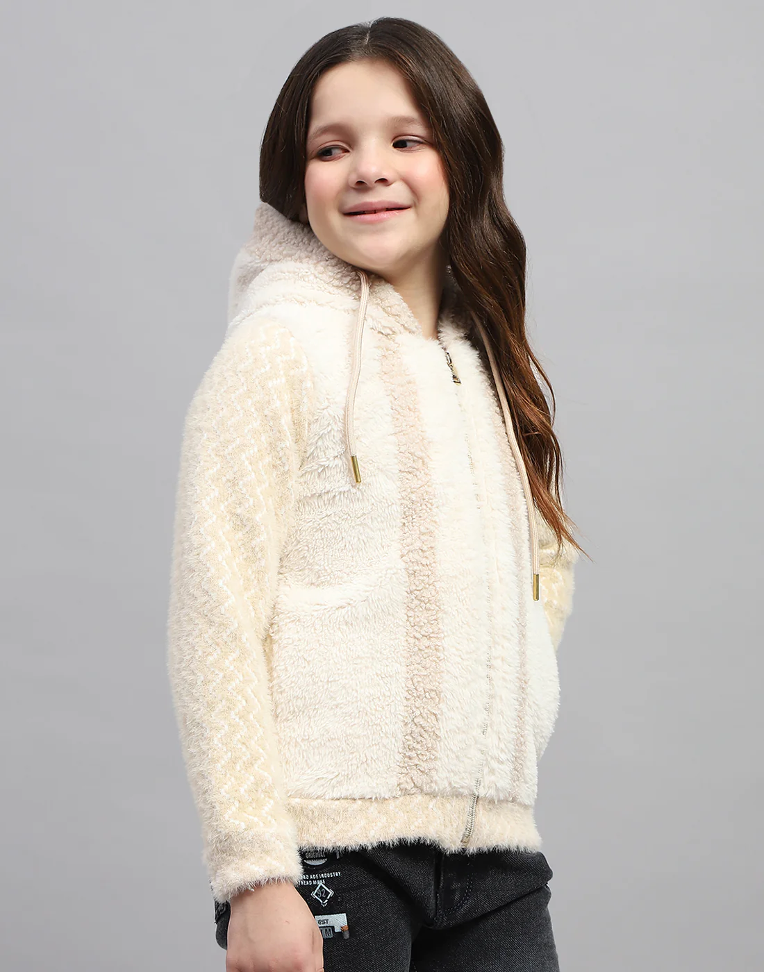 Girls Beige Solid Hooded Full Sleeve Sweatshirt - Image 4