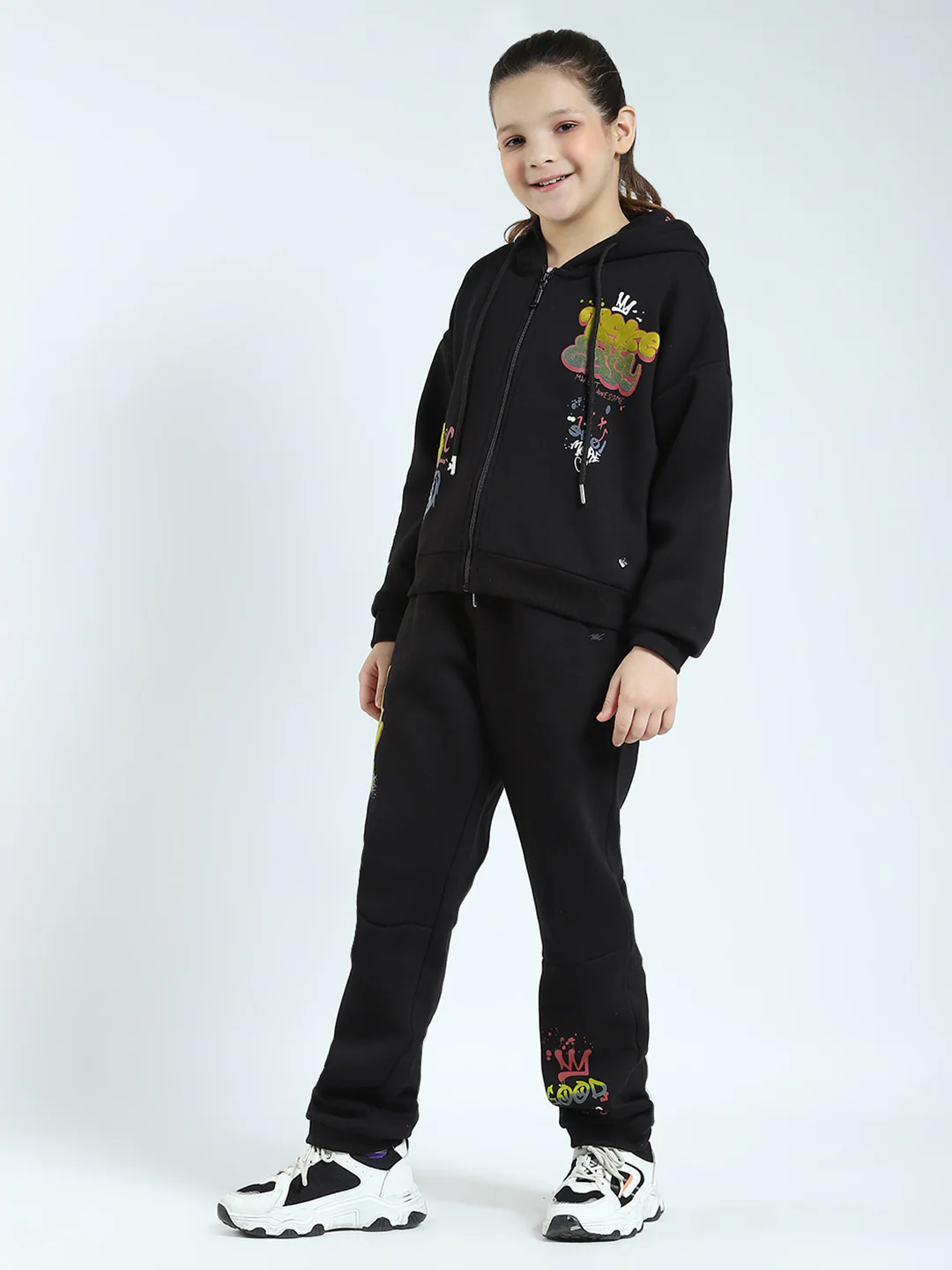 Girls Black Printed Hooded Full Sleeve Tracksuit - Image 3