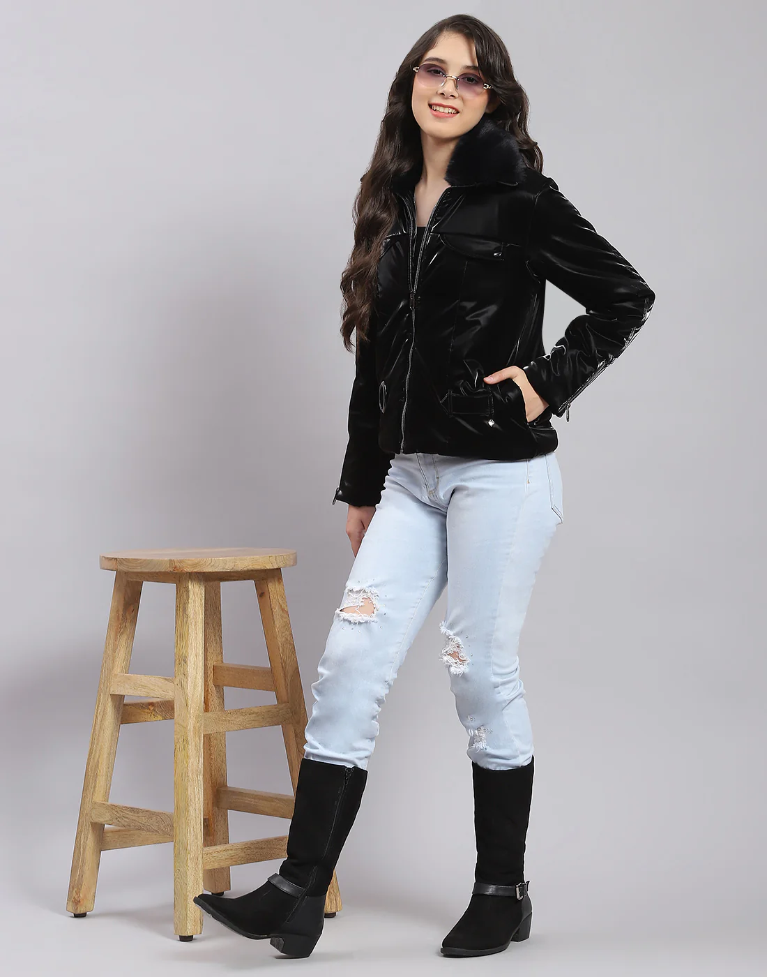 Girls Black Solid Collar Full Sleeve Girls Jacket - Image 2