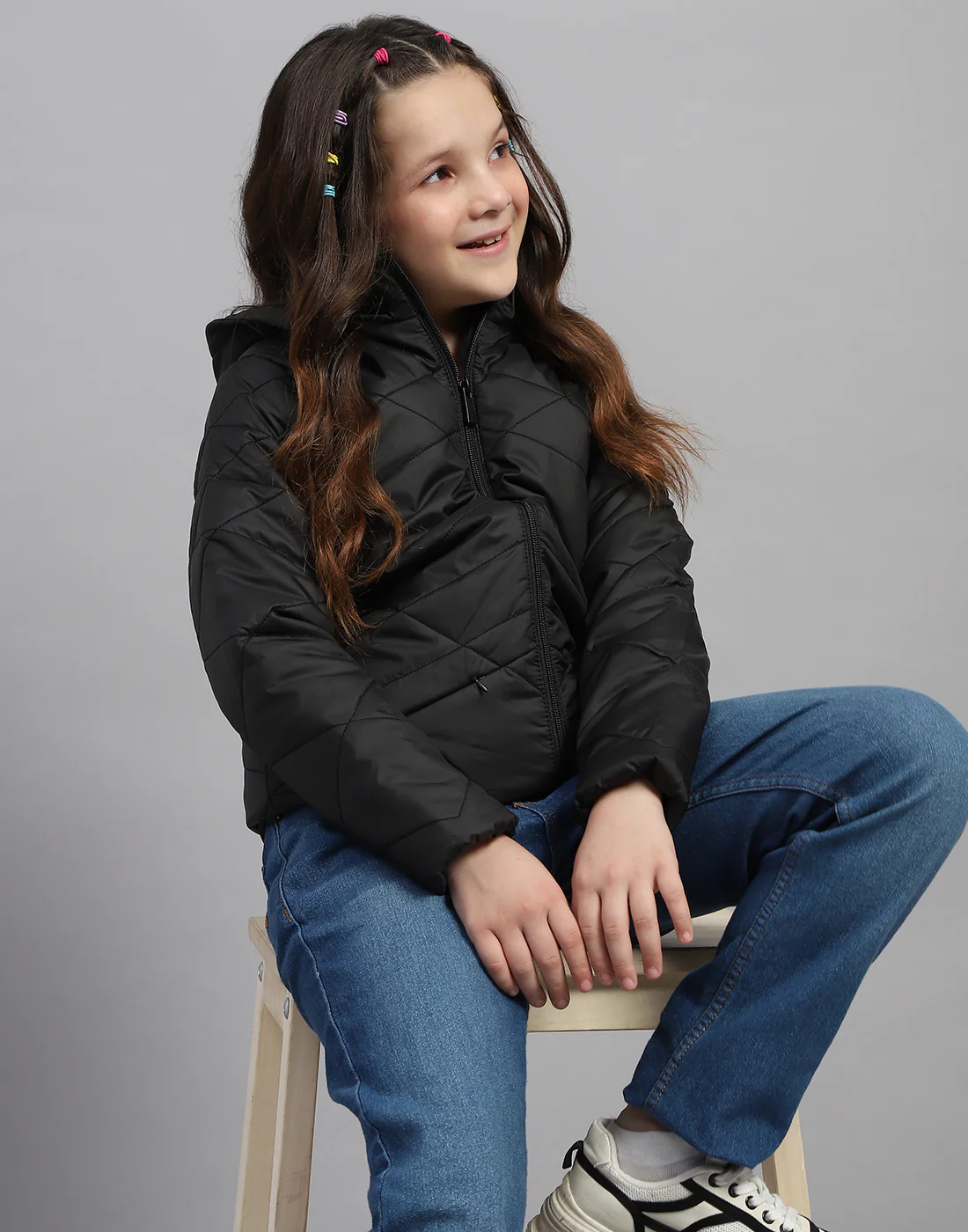 Girls Black Solid Hooded Full Sleeve Jacket - Image 6